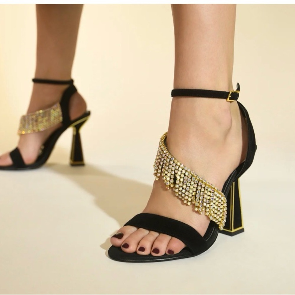 Glamorous Black and Gold Women's Heels - Picture 5 of 9
